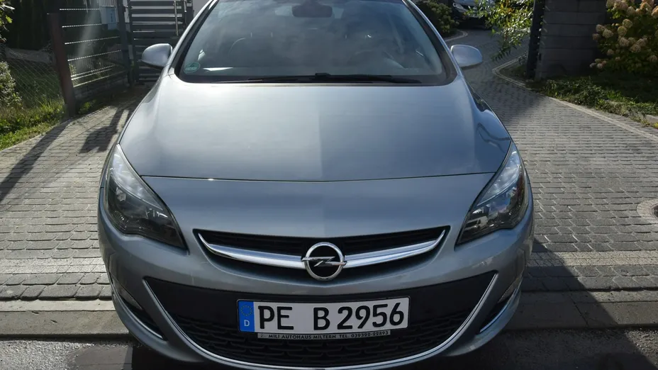 OPEL Astra -