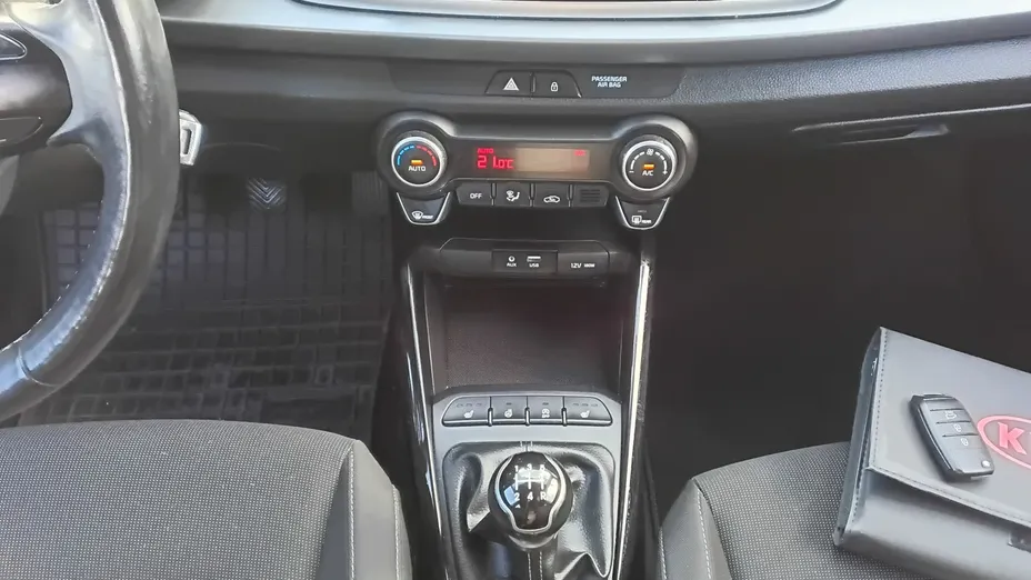 KIA Rio -