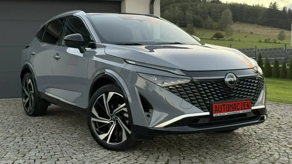 NISSAN Qashqai -