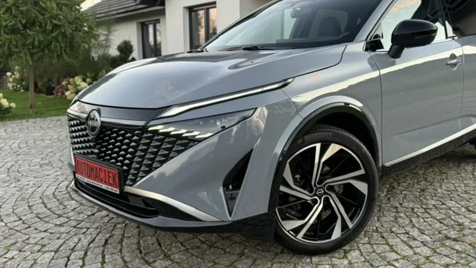 NISSAN Qashqai -