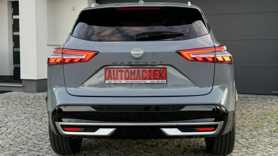 NISSAN Qashqai -
