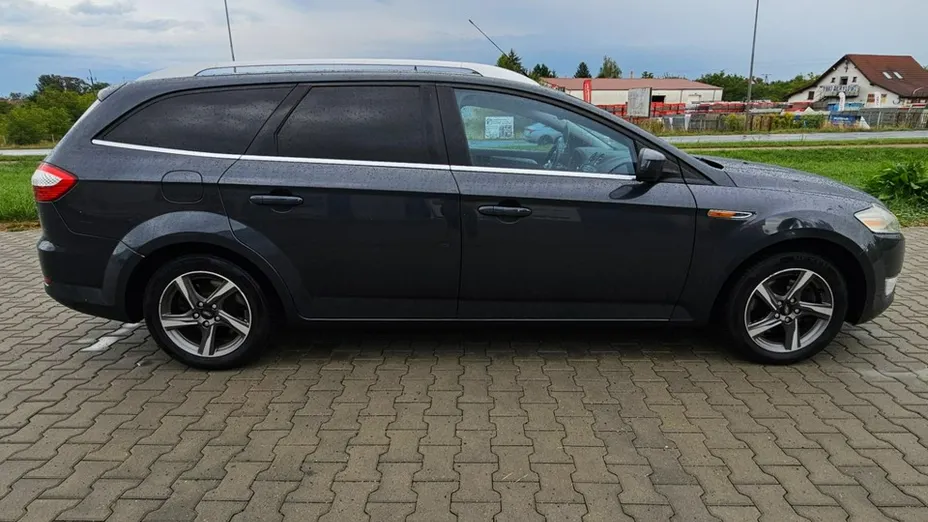 FORD Mondeo -
