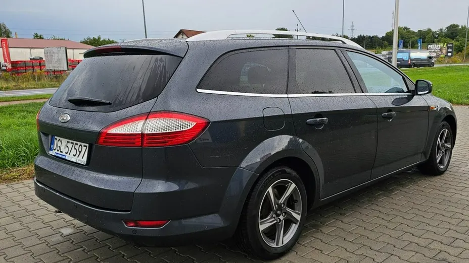 FORD Mondeo -