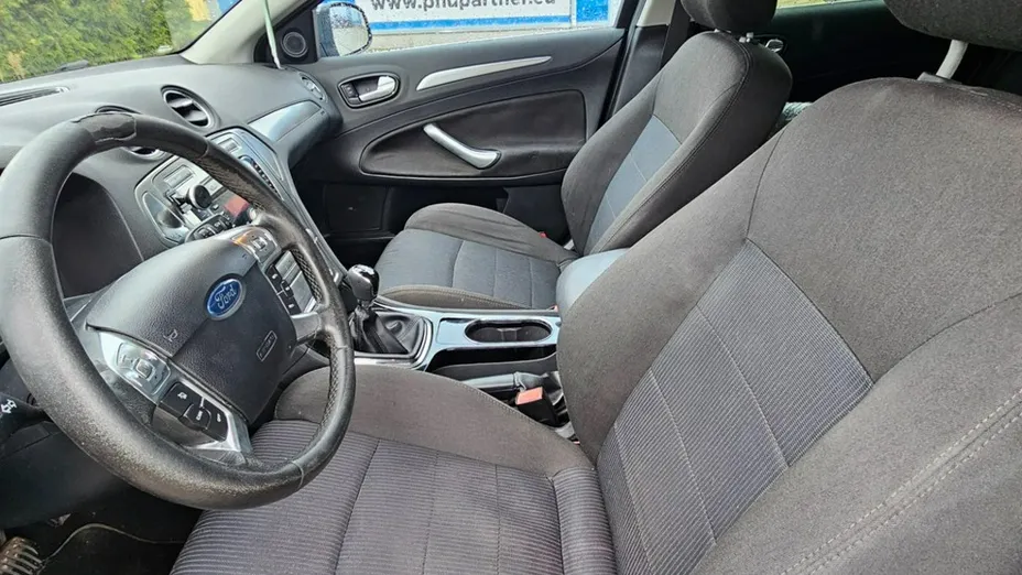 FORD Mondeo -