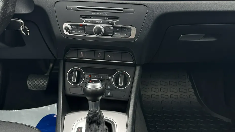 AUDI Q3 -
