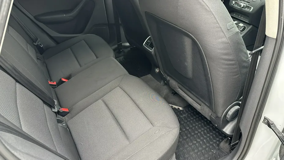 AUDI Q3 -