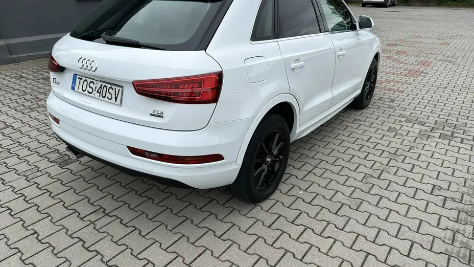 AUDI Q3 -