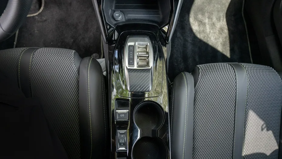 PEUGEOT 2008 -