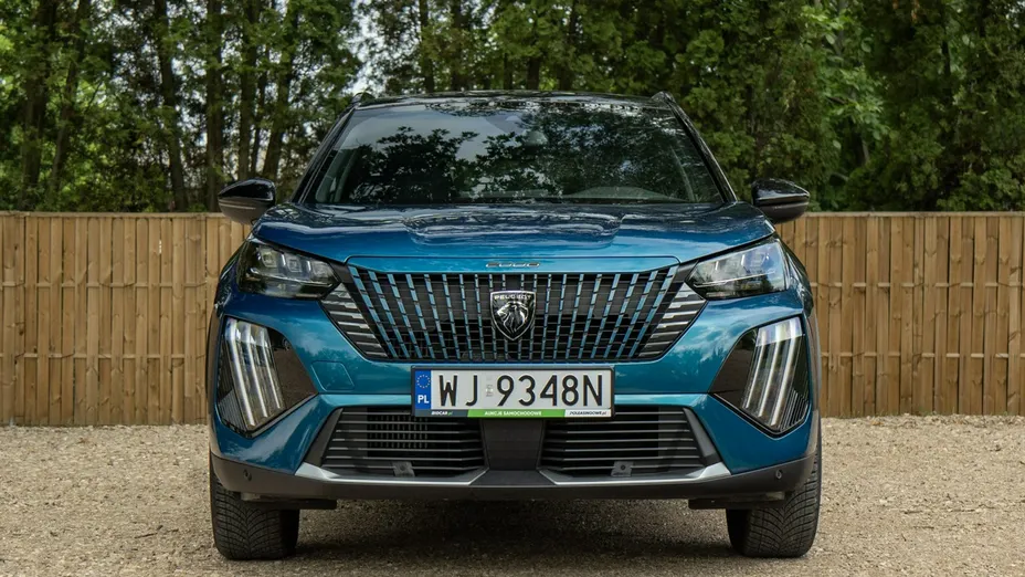PEUGEOT 2008 -