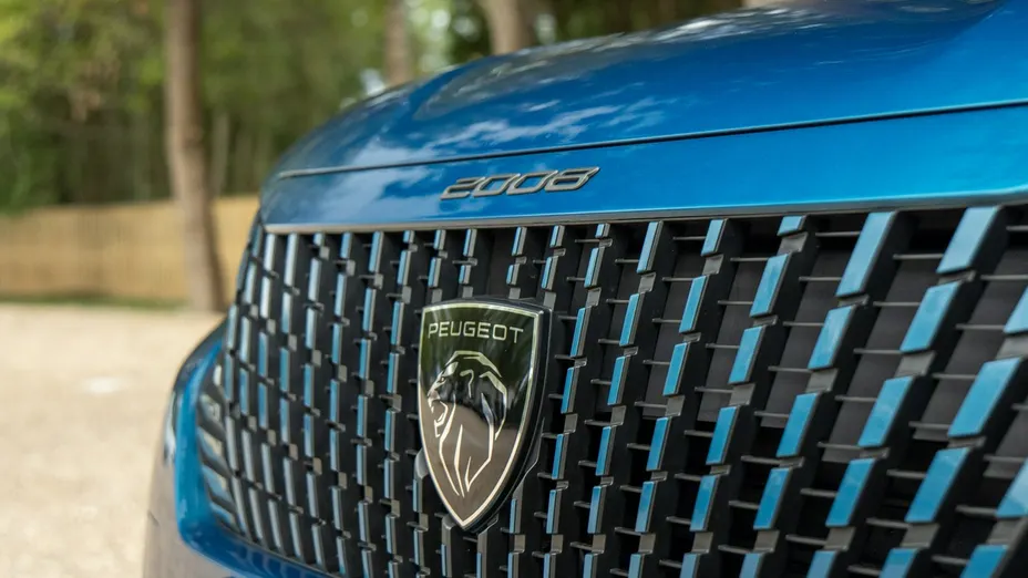 PEUGEOT 2008 -