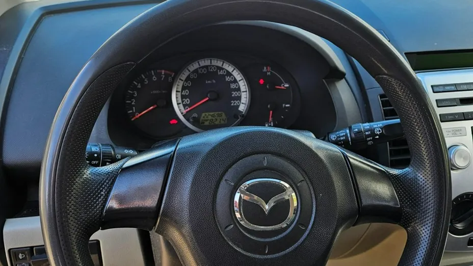 MAZDA 5 -
