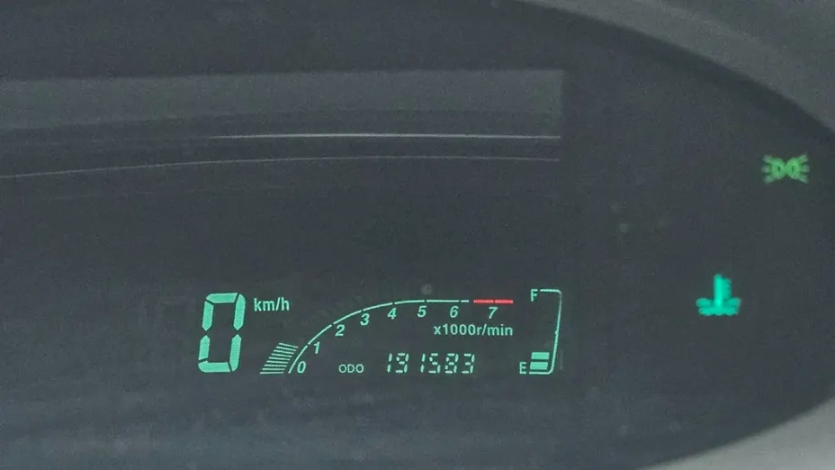 TOYOTA Yaris -