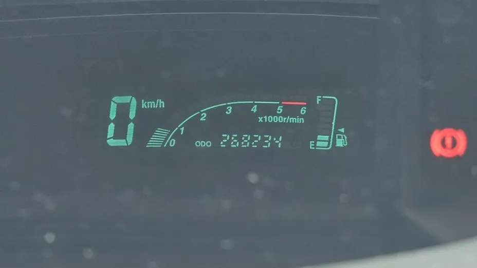 TOYOTA Yaris -