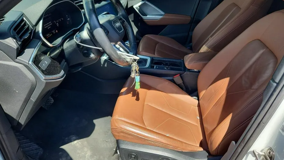 AUDI Q3 -
