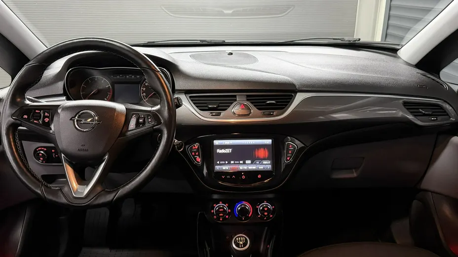 OPEL Corsa -