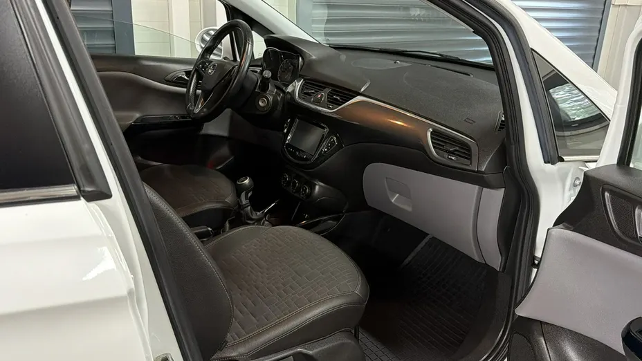 OPEL Corsa -