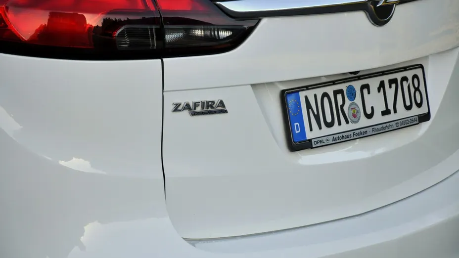 OPEL Zafira -