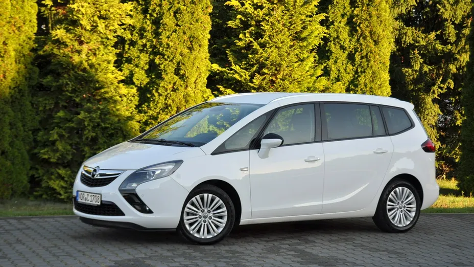 OPEL Zafira -