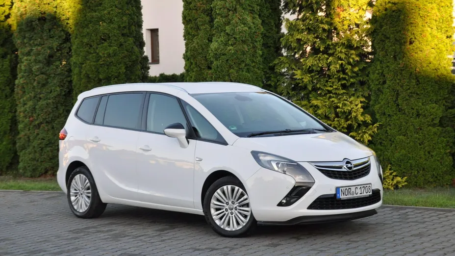 OPEL Zafira -