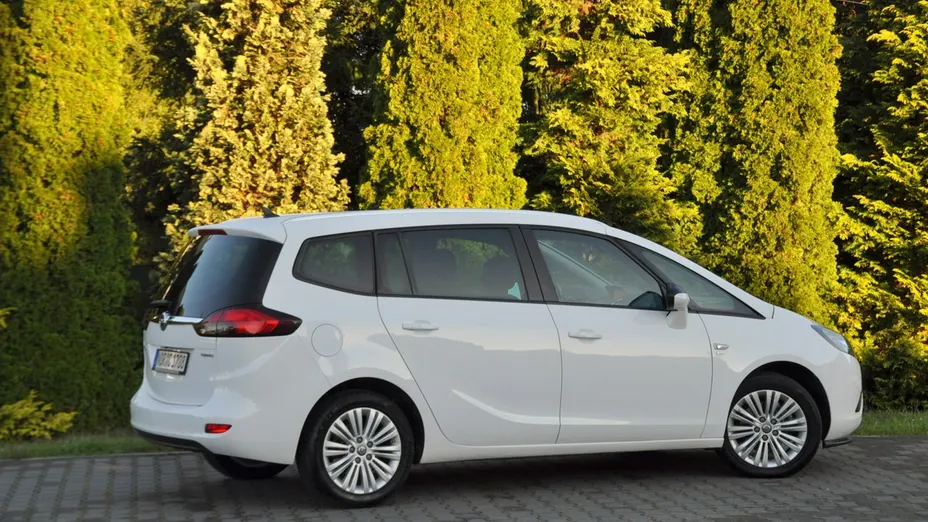 OPEL Zafira -