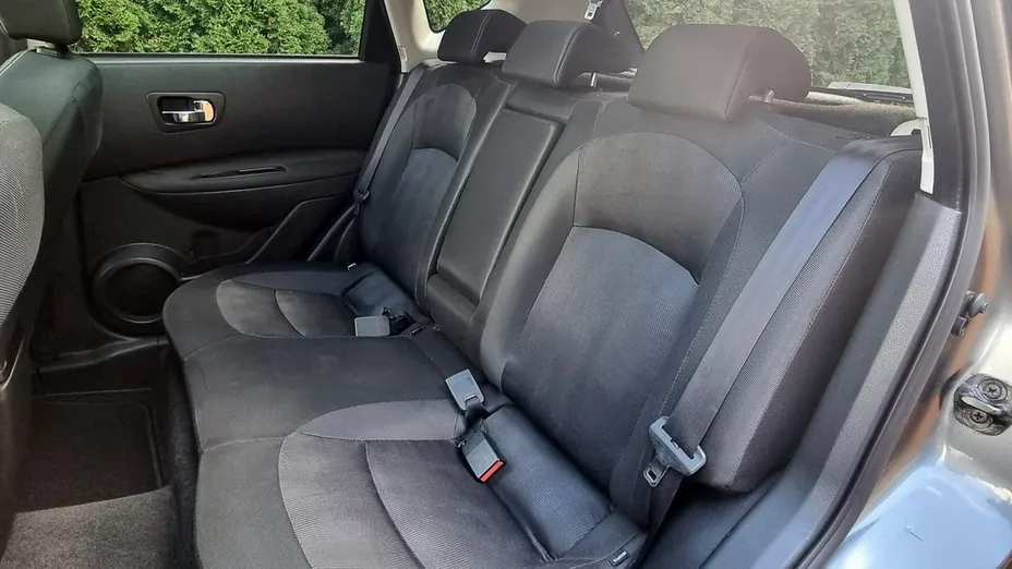 NISSAN Qashqai -