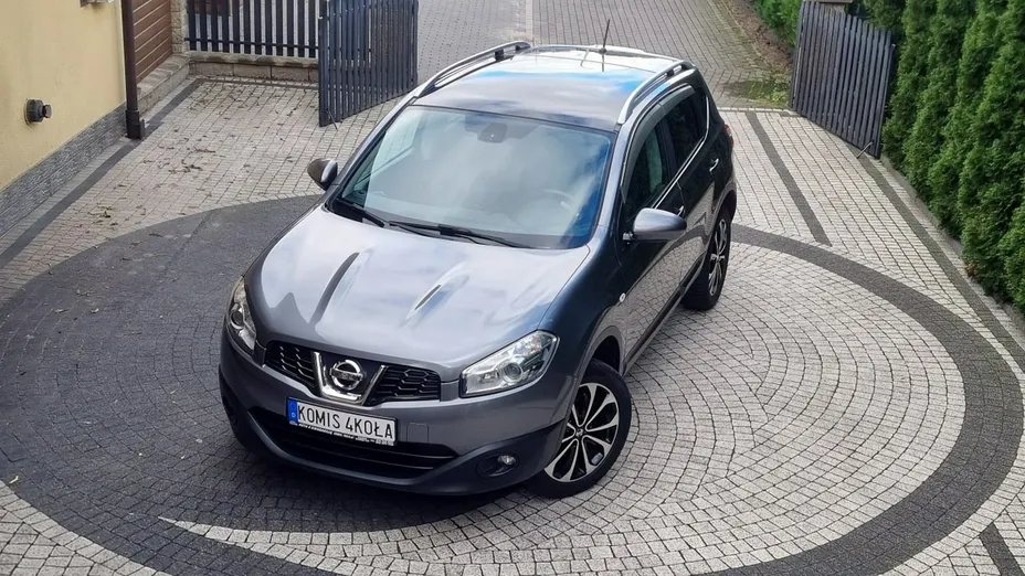 NISSAN Qashqai -