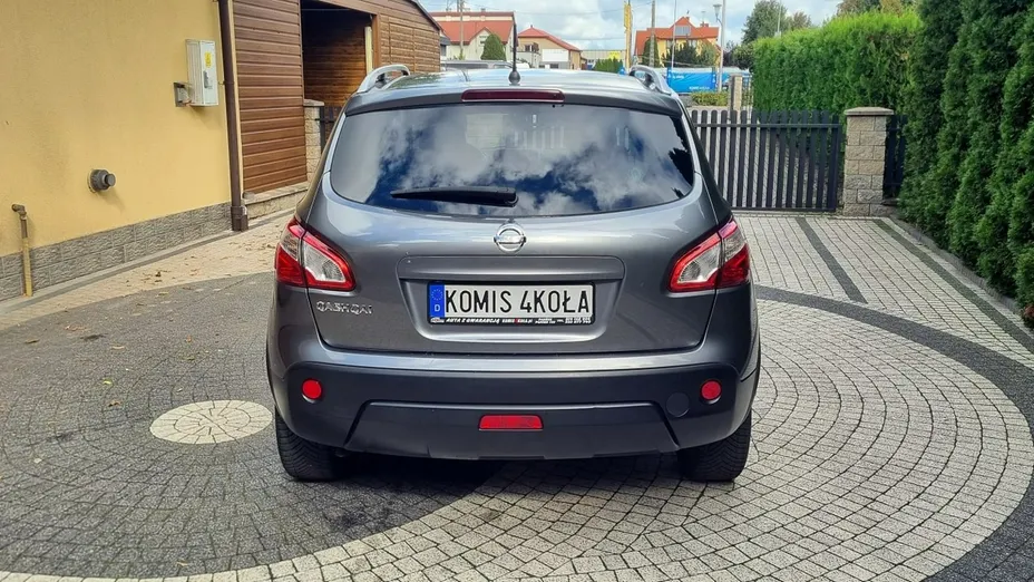 NISSAN Qashqai -