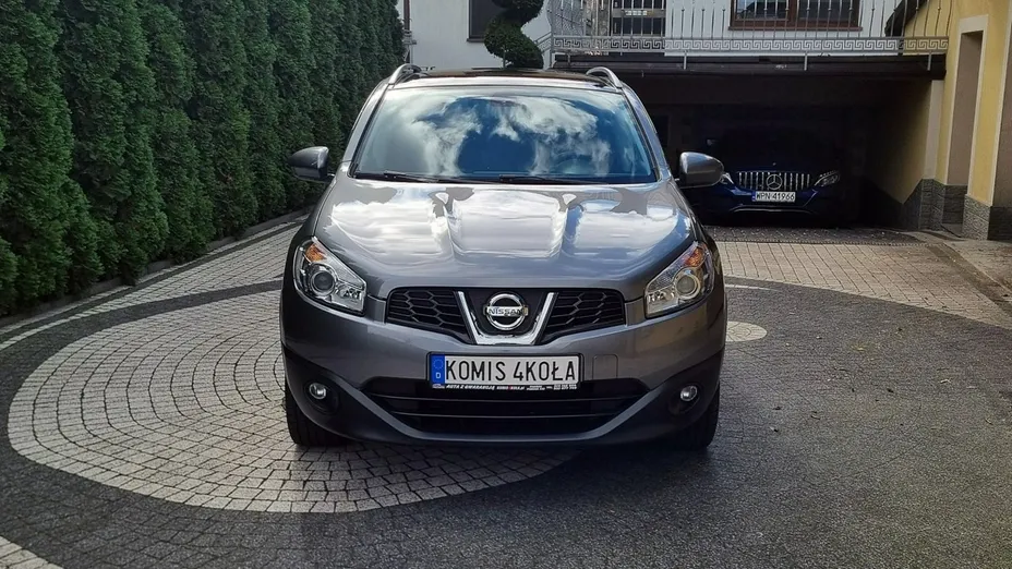 NISSAN Qashqai -