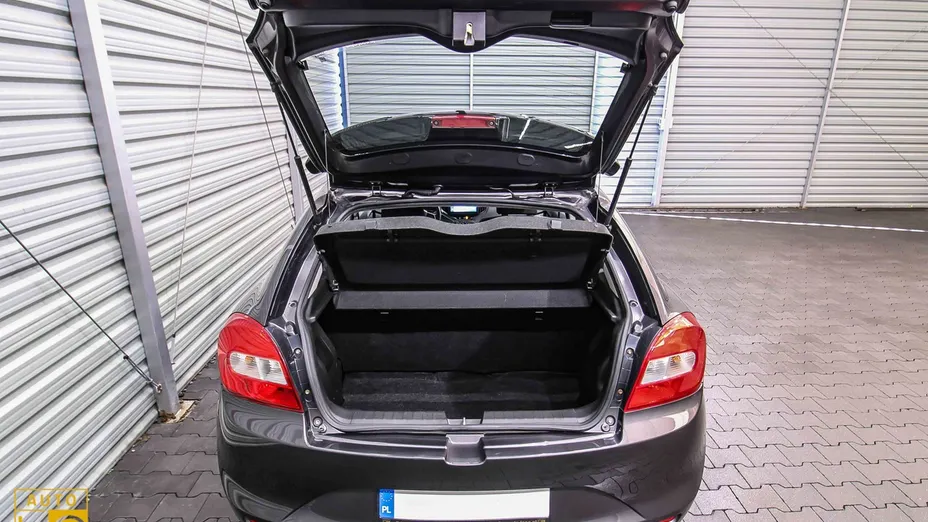 SUZUKI Baleno -