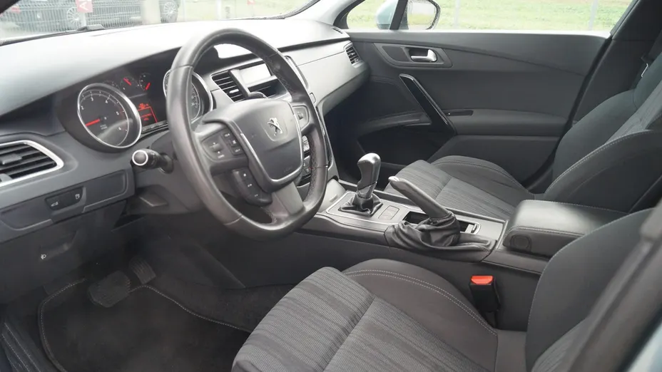 PEUGEOT 508 -
