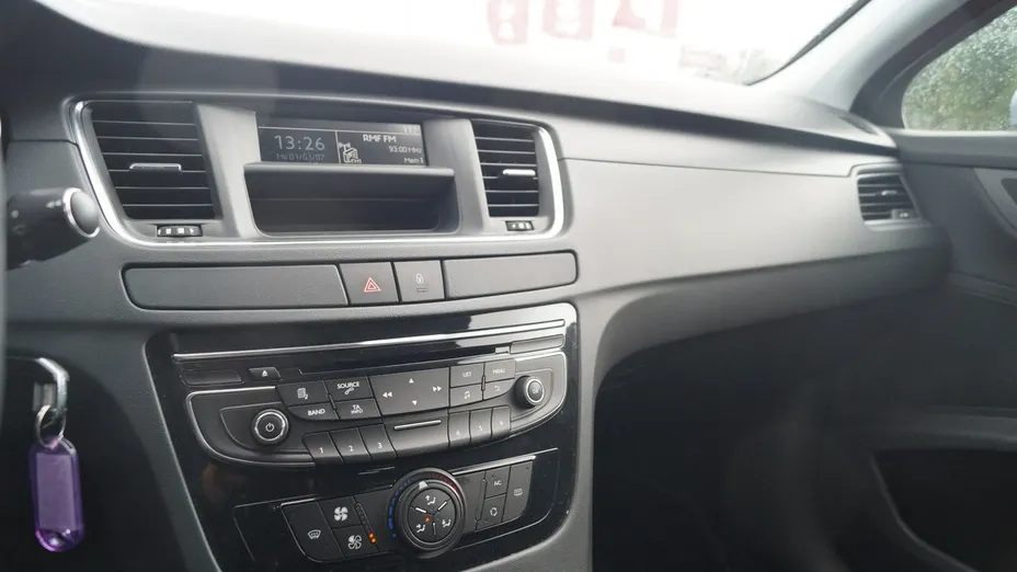 PEUGEOT 508 -