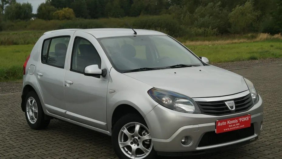 DACIA Sandero -