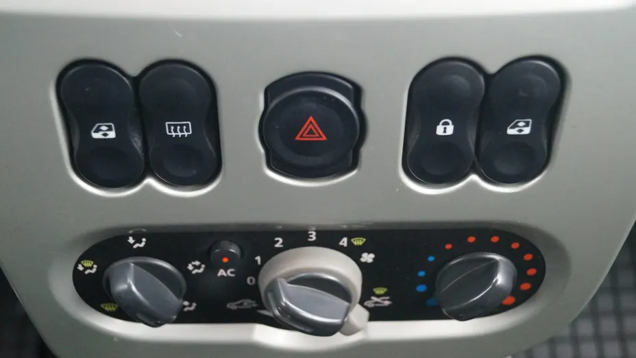 DACIA Sandero -