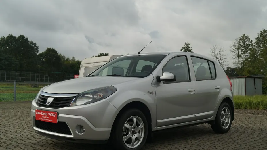 DACIA Sandero -
