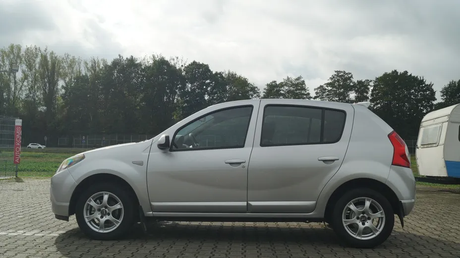 DACIA Sandero -