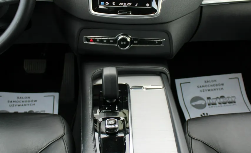 VOLVO XC90 -