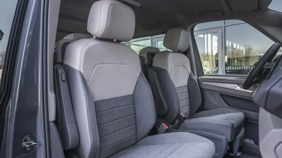 VOLKSWAGEN Multivan -
