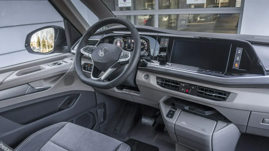VOLKSWAGEN Multivan -