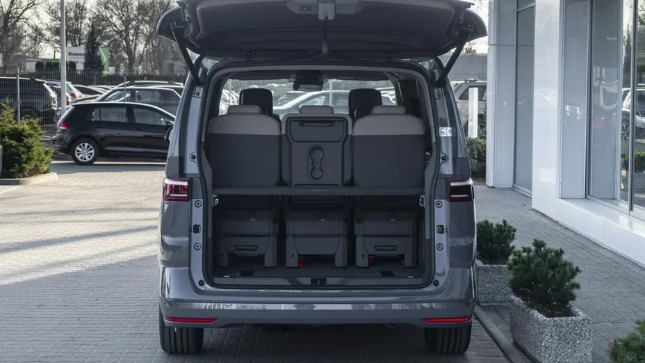 VOLKSWAGEN Multivan -