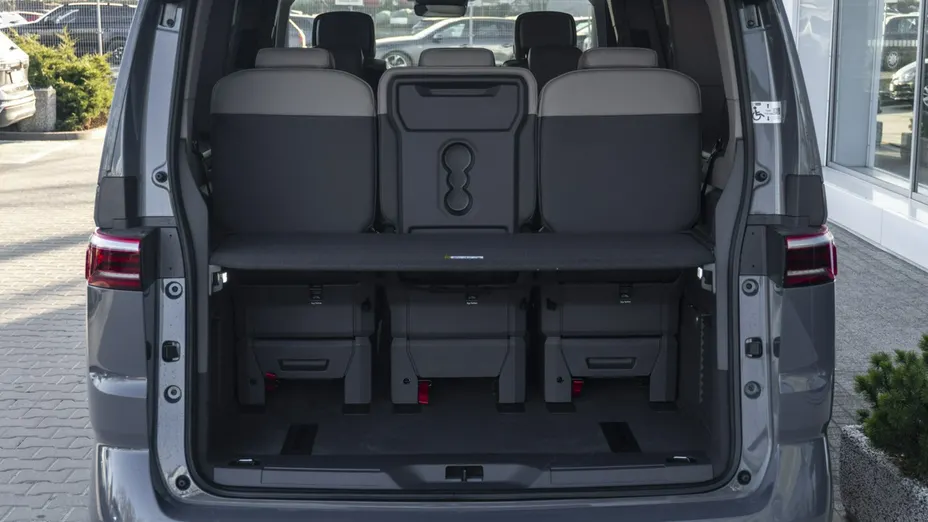 VOLKSWAGEN Multivan -