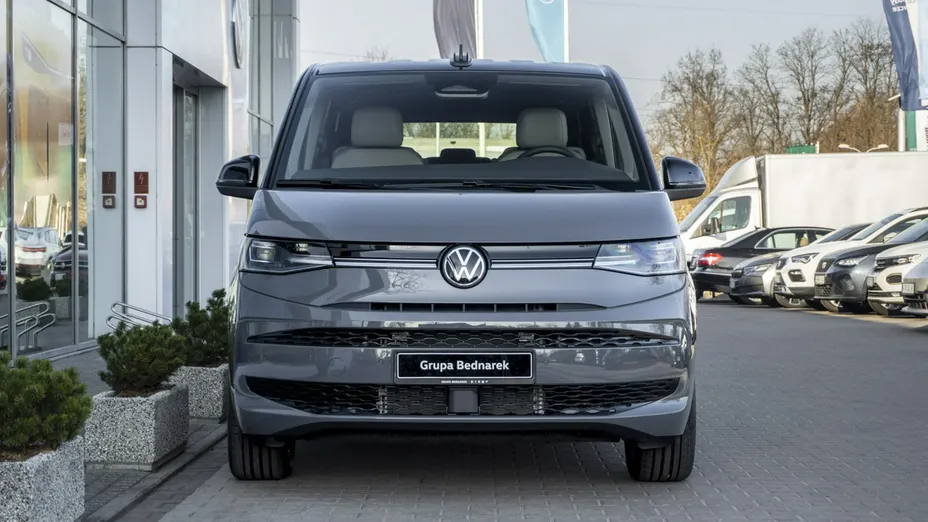 VOLKSWAGEN Multivan -