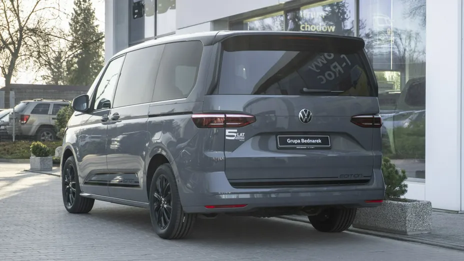VOLKSWAGEN Multivan -