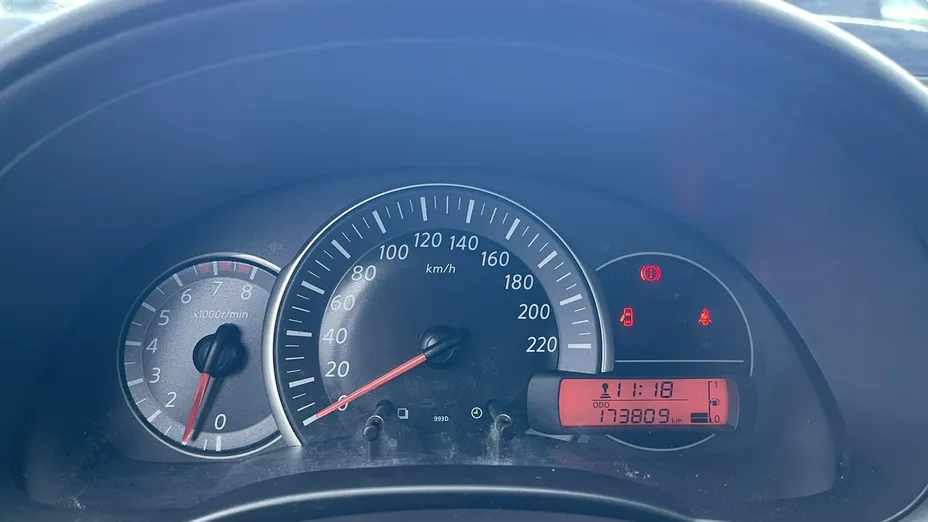 NISSAN Micra -