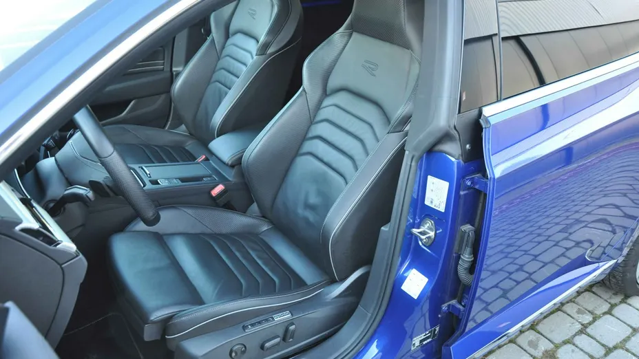 VOLKSWAGEN Arteon -