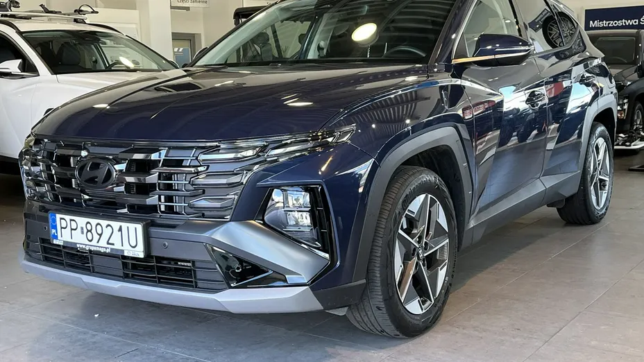 HYUNDAI Tucson -