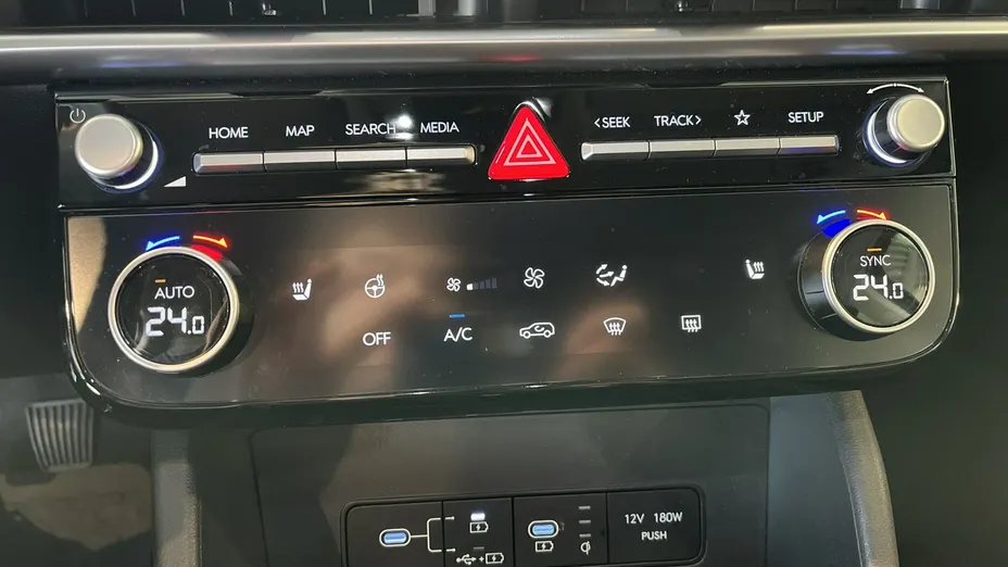 HYUNDAI Tucson -