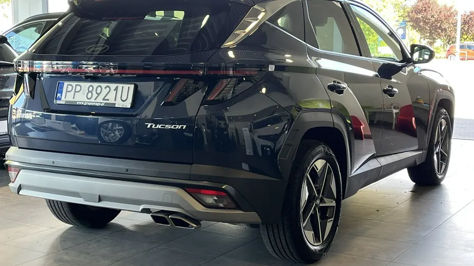 HYUNDAI Tucson -