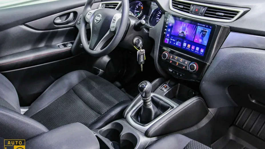 NISSAN Qashqai -