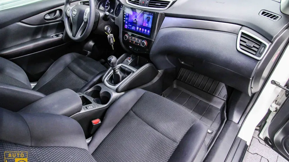 NISSAN Qashqai -