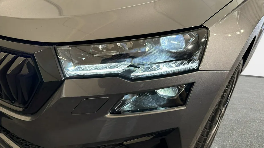 SKODA Karoq -
